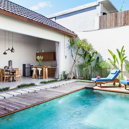 Maxwell Legian Villa Екстер'єр фото